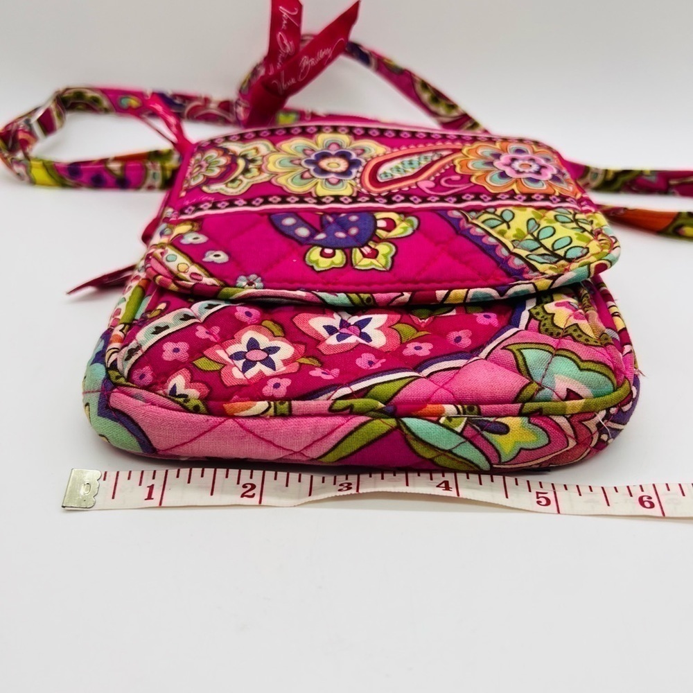 VERA BRADLEY SMALL CROSSBODY BAG WITH LOTS OF POCKETS VIBRANT PINK, ORANGE - Picture 9 of 15
